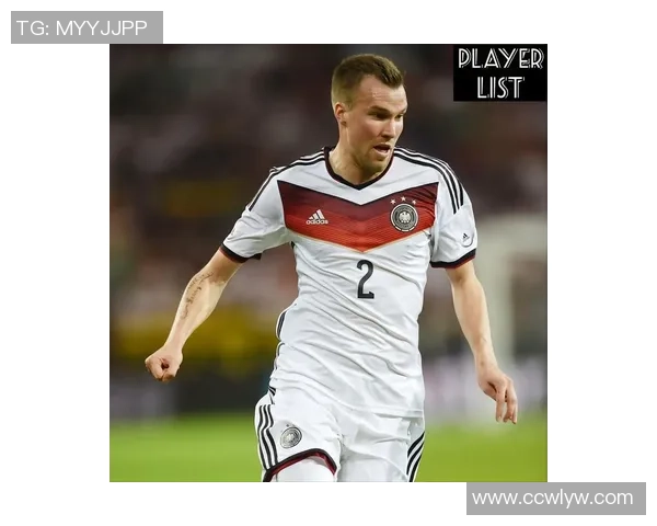 暗色头像下的足球明星男生魅力解析与风格展示