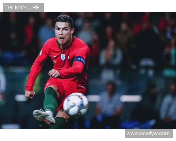 足球明星转会风波C罗新征程揭示职业生涯新篇章 足球明星转会风波C罗新征程揭示职业生涯新篇章